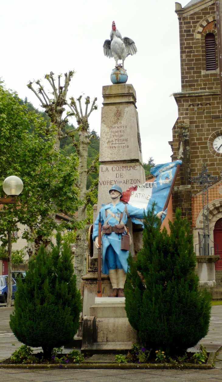 26 août 1923, inaugurationdu monument aux morts - Vorey