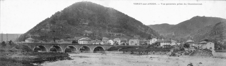 Vue générale prise du Chambonnet. - Vorey