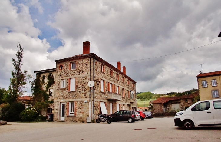 La Commune - Aulhat-Saint-Privat