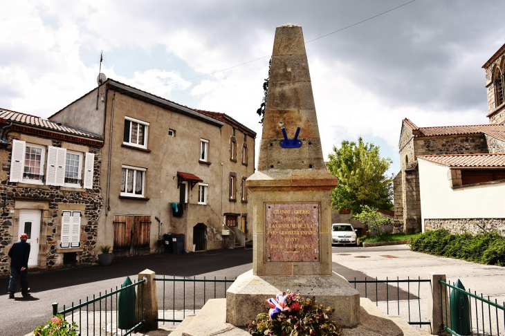 Monument-aux-Morts - Aulhat-Saint-Privat