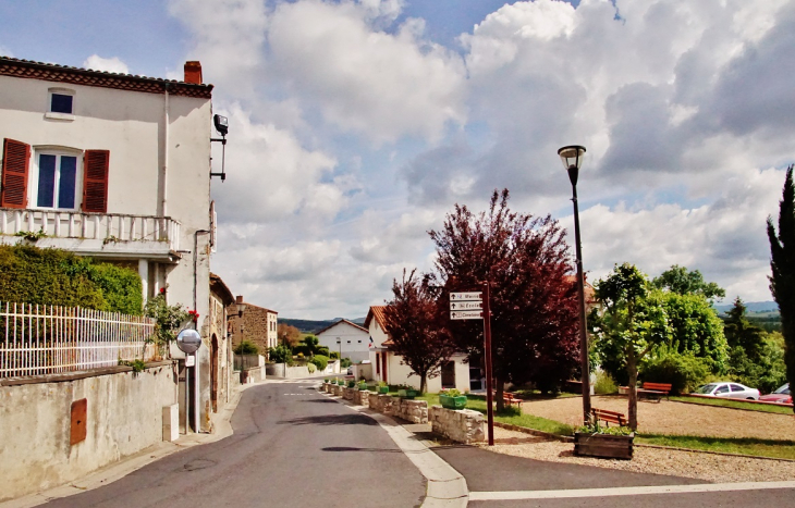 La Commune - Aulhat-Saint-Privat