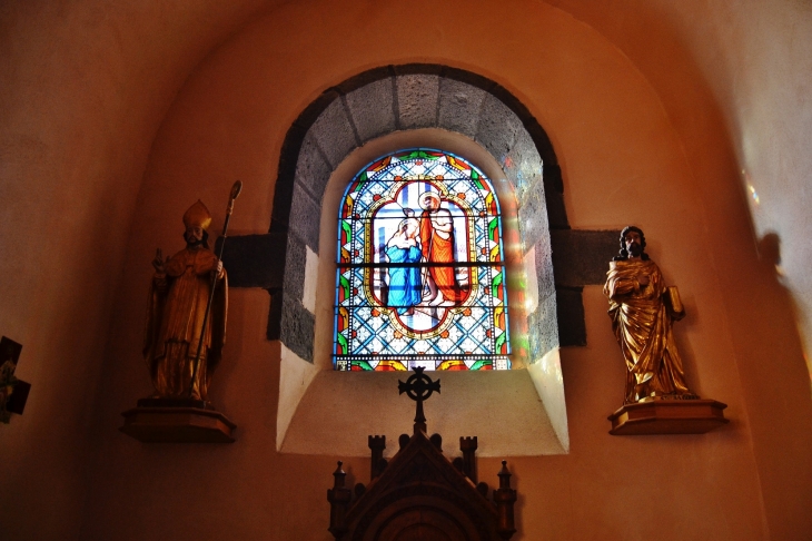  Ponteix commune d'Aydat ( église Notre-Dame d'Auvergne )