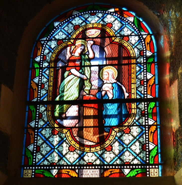  Ponteix commune d'Aydat ( église Notre-Dame d'Auvergne )