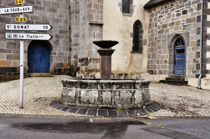 Fontaine - Bagnols