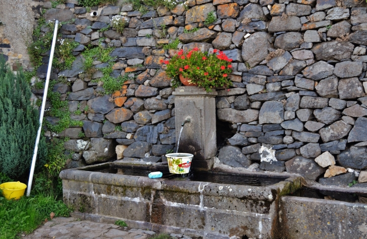 Fontaine - Besse-et-Saint-Anastaise