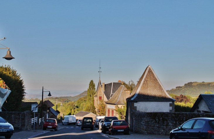   Le Manoir Sainte-Marie des Remparts - Besse-et-Saint-Anastaise