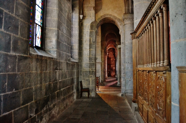 **église Saint-André  - Besse-et-Saint-Anastaise