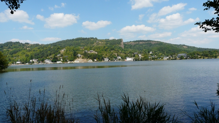 Le lac Chambon - Chambon-sur-Lac