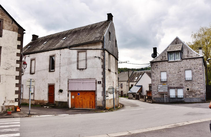 La Commune - Chambon-sur-Lac