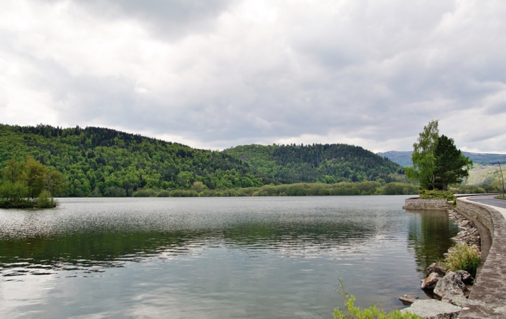 Le lac - Chambon-sur-Lac