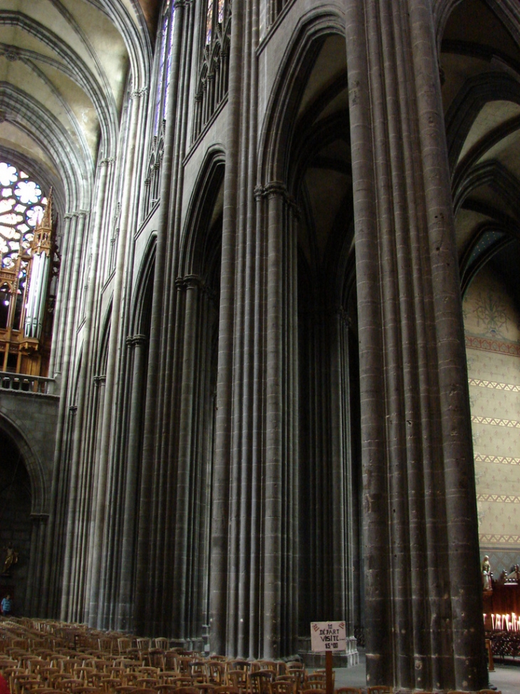 La Nef de la Cathédrale - Clermont-Ferrand