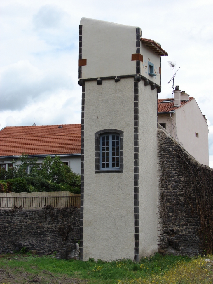 Montferrand, un pigeonnier dans la ville - Clermont-Ferrand