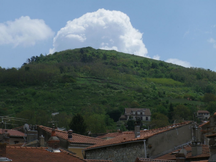 LLE PUY DE MUR - Dallet