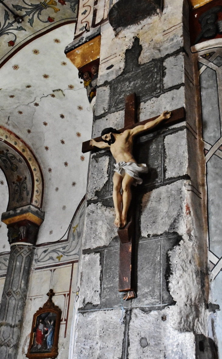  +église Saint-Austremoine - Égliseneuve-d'Entraigues