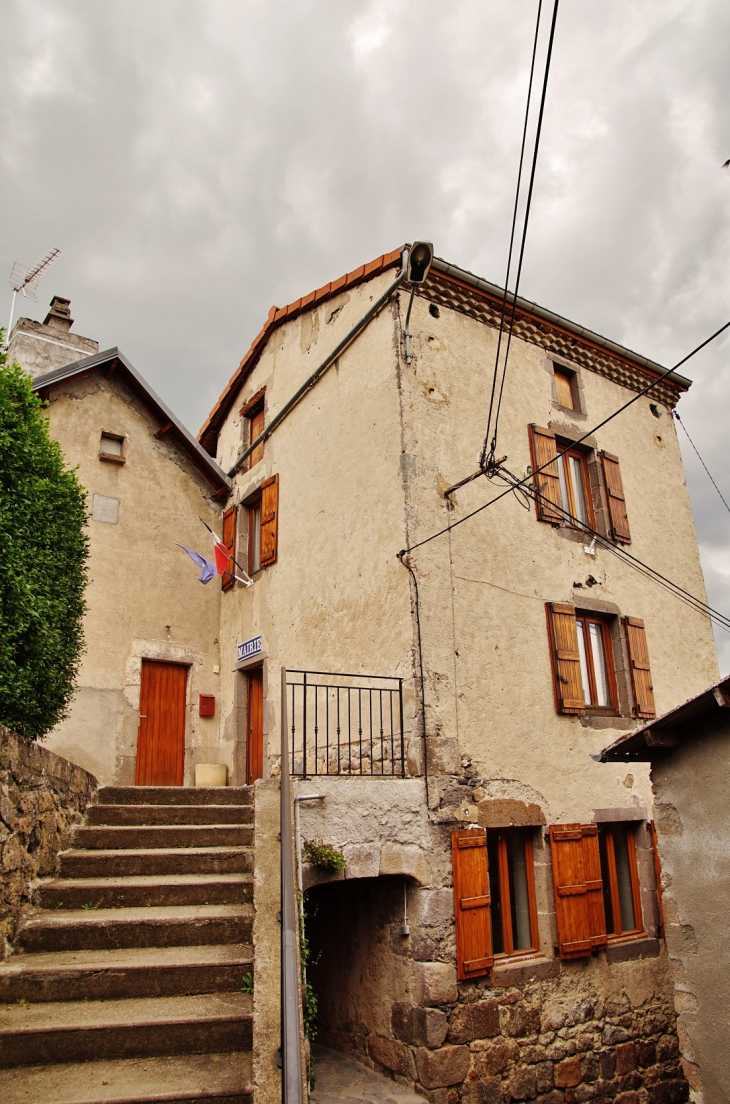 La Mairie - Grandeyrolles