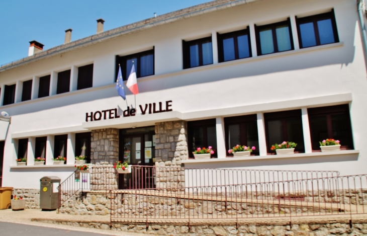 Hotel-de-Ville - Herment