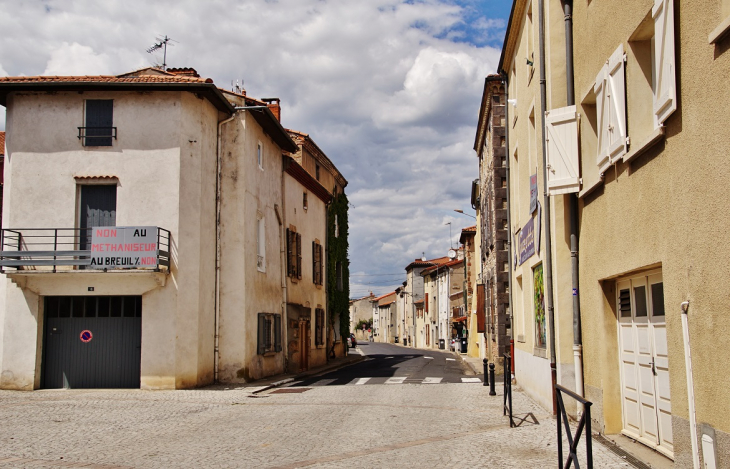 La Commune - Le Breuil-sur-Couze