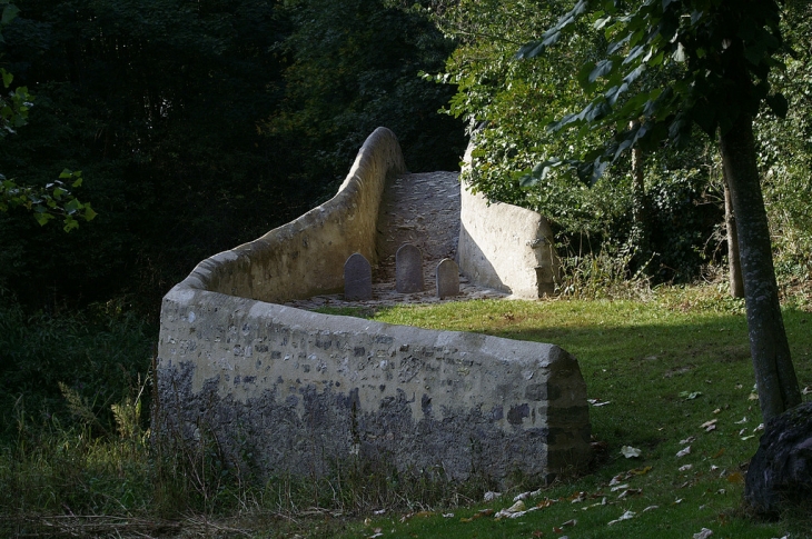 Le Cheix sur Morge; le pont romain 2