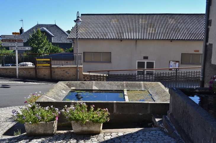 Le Lavoir - Le Vernet-Sainte-Marguerite