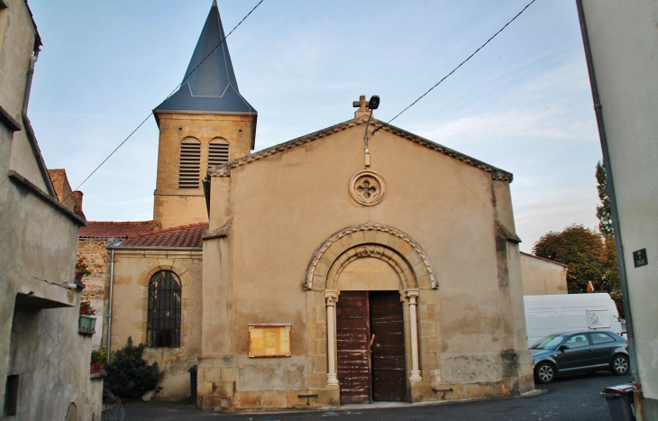 L'église - Les Pradeaux