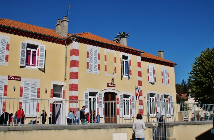 La Mairie et l'école - Meilhaud