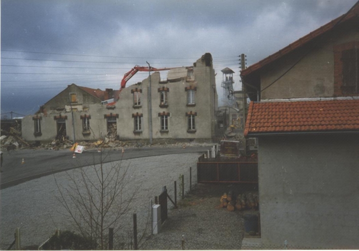 Démolition de la cantine - Messeix