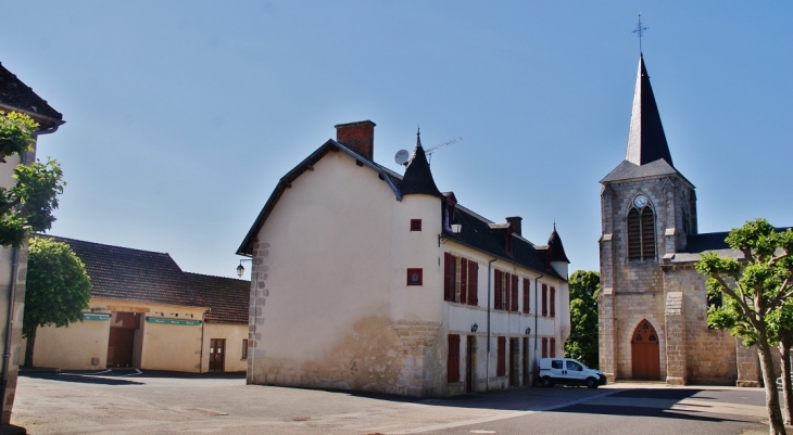 Le Village - Montel-de-Gelat