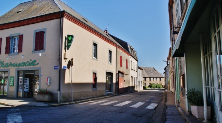 Le Village - Montel-de-Gelat