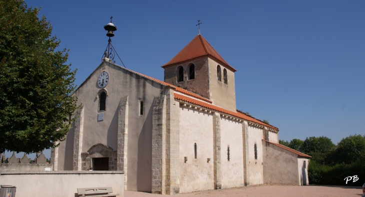 *Eglise Notre-Dame de Septembre ( 12 Em Siècle ) - Montpensier