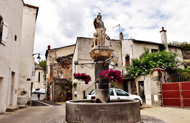 Fontaine - Neschers