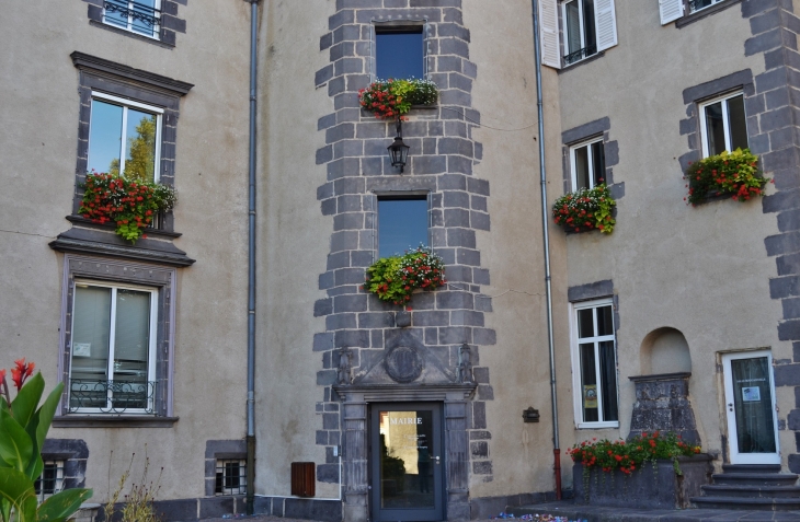 La Mairie - Pérignat-lès-Sarliève