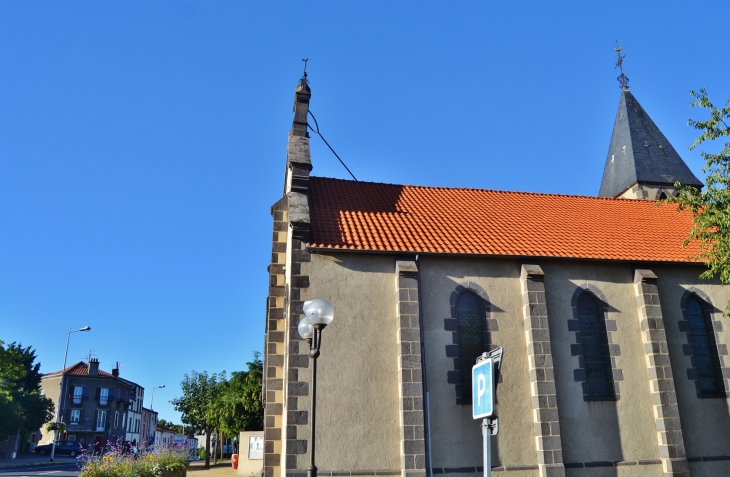 L'église - Pérignat-lès-Sarliève