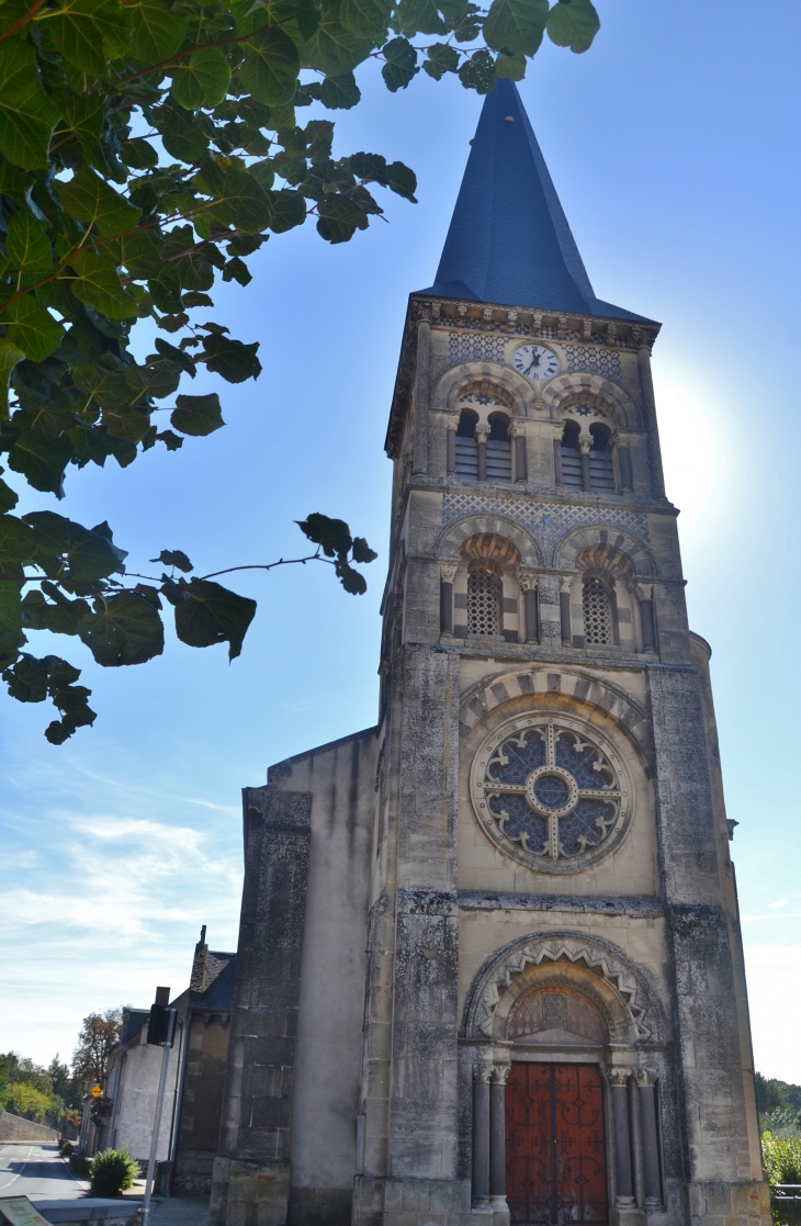   !!église Saint-Pierre-aux-Liens - Perrier