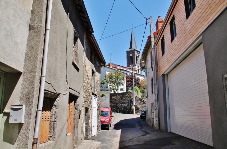 Le Village - Pontgibaud