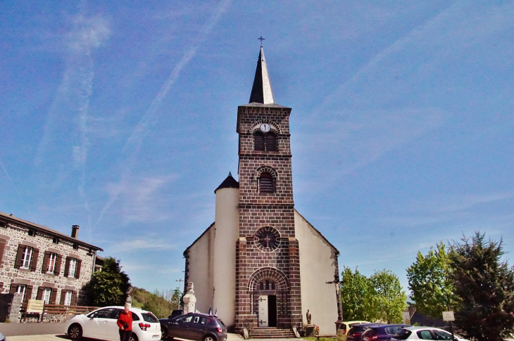  <<église Saint-Bonnet - Saint-Bonnet-près-Orcival