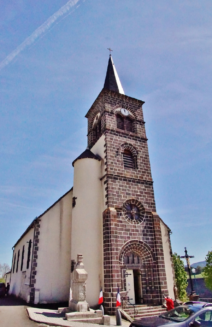  <<église Saint-Bonnet - Saint-Bonnet-près-Orcival