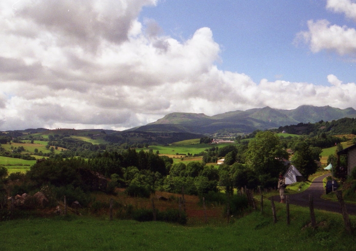 Vers le Village - Saint-Donat