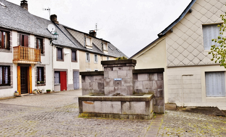 Fontaine - Saint-Donat