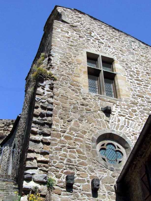 MUR DU CHATEAU - Saint-Floret