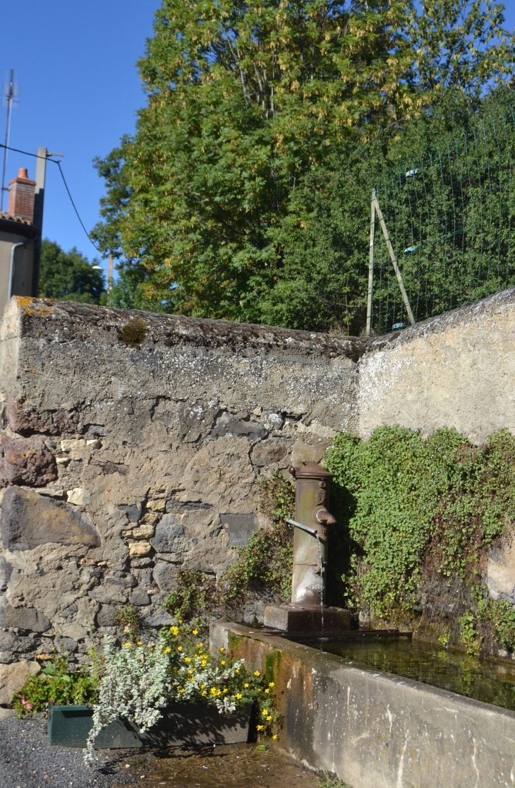 Fontaine - Saint-Floret