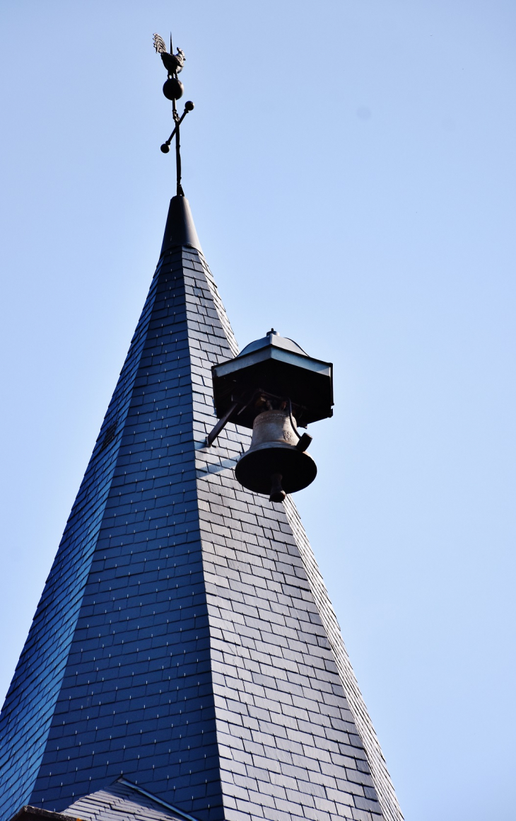  <<église Saint-Aubin - Saint-Genès-Champanelle