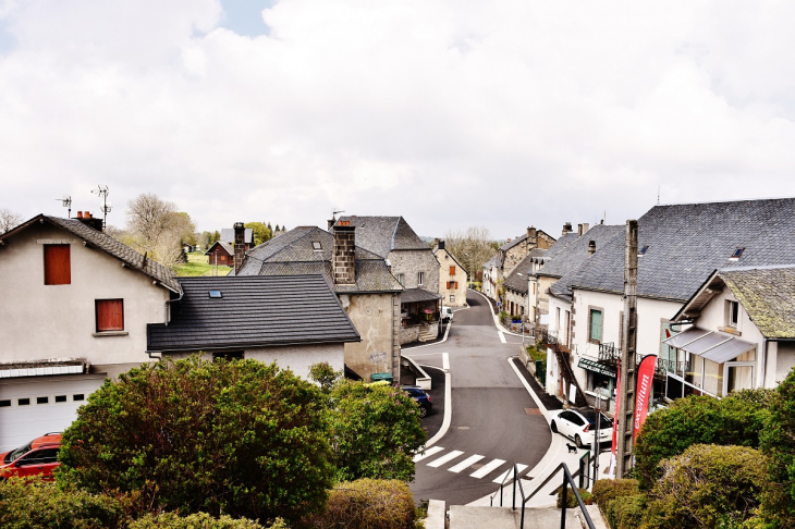 La Commune - Saint-Genès-Champespe