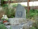 Photo suivante de Saint-Genès-Champespe stèle à la mémoire de Michel Mage Fusillé par les allemands (St Genès fut un haut lieu de la résistance