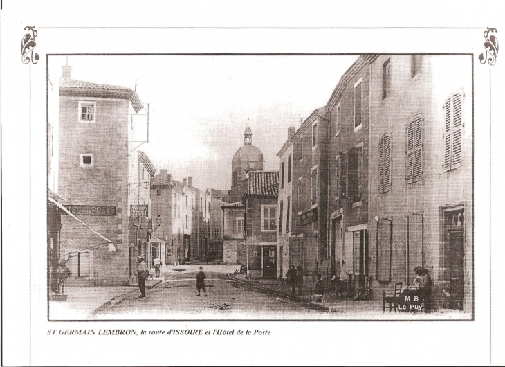 La route d'Issoire et l'Hotel de la Poste - Saint-Germain-Lembron