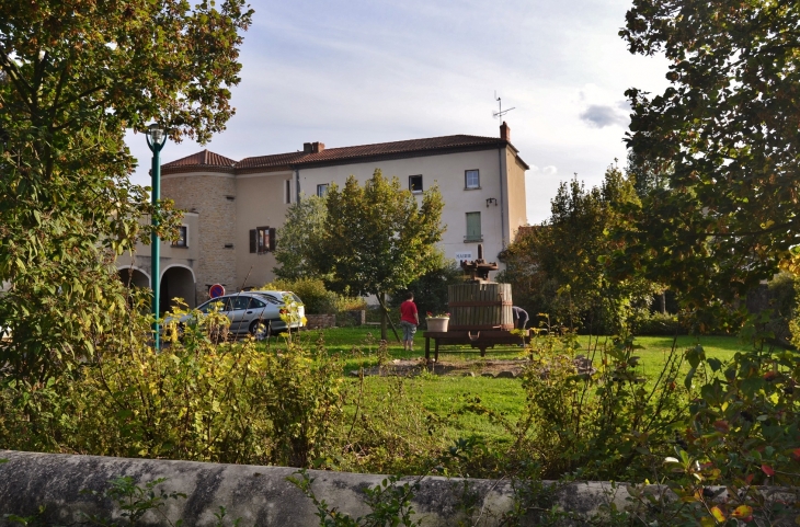 La Mairie - Saint-Martin-des-Plains