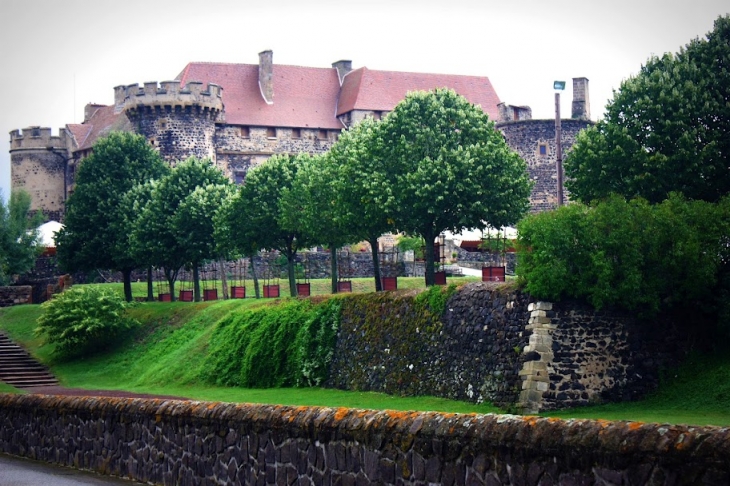 St Saturnin le château - Saint-Saturnin