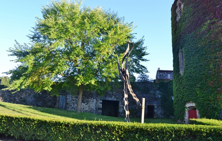 Le Château - Saint-Saturnin