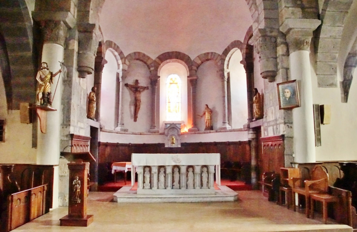 +++église saint-Etienne - Saint-Sauves-d'Auvergne