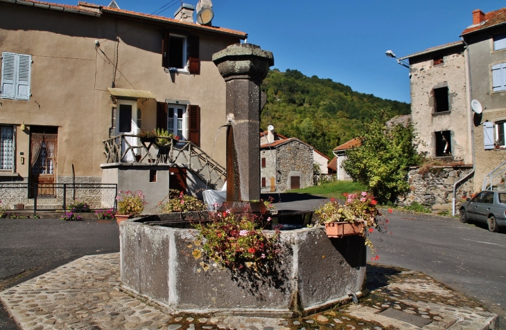 La Fontaine - Saurier