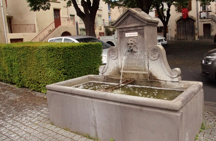 Fontaine - Tallende